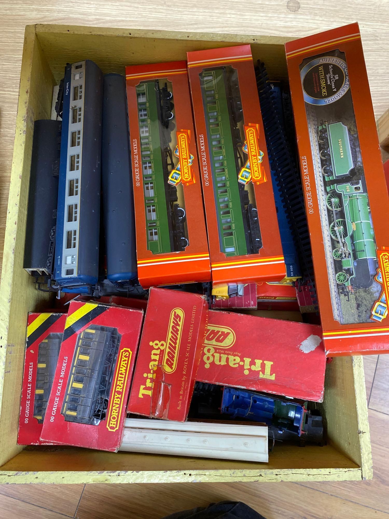 Hornby Railways, Tri-Ang Hornby and others, locomotives, rolling stock, accessories, etc., some boxed